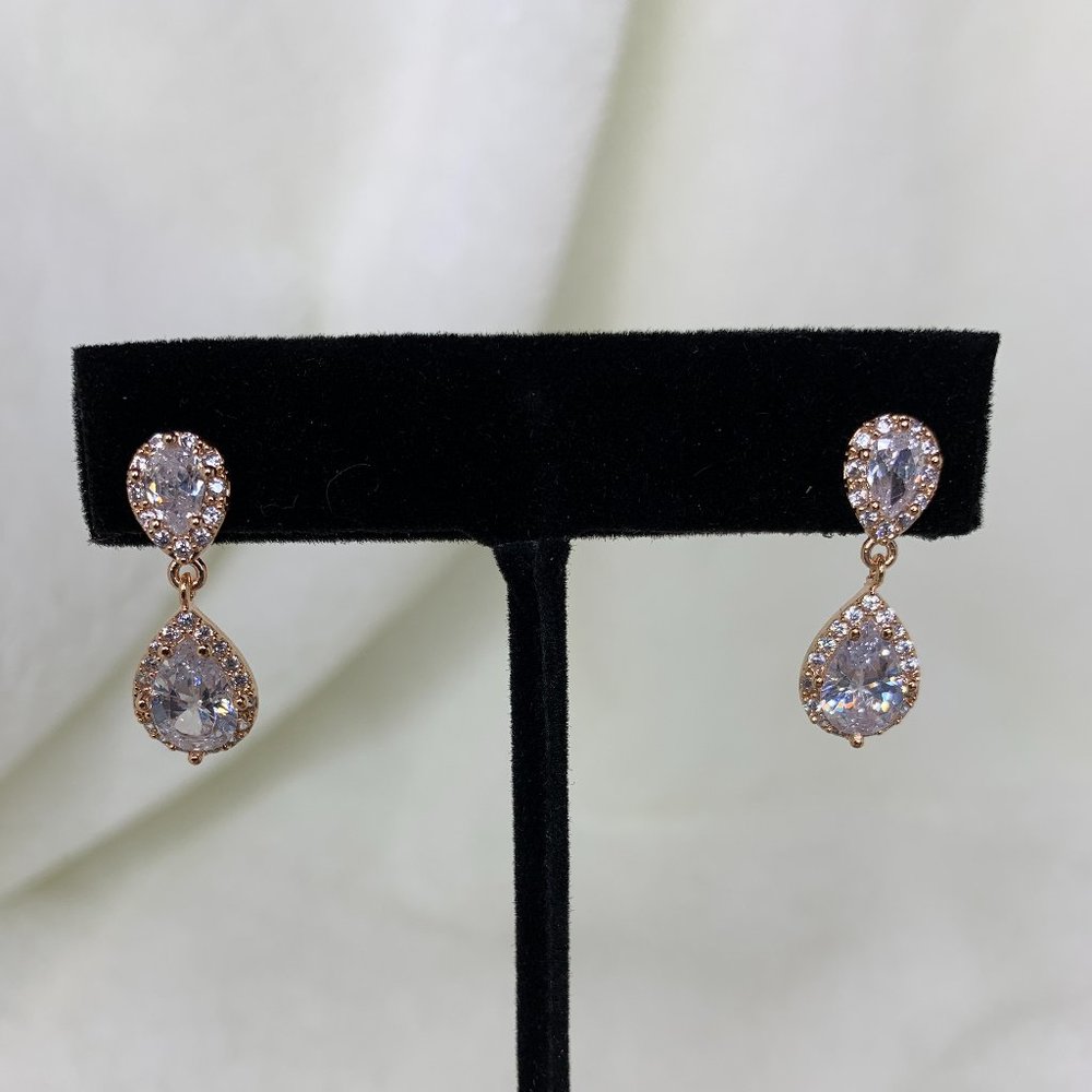 Gold Plated Cubic Zirconia and Crystal Drop Stud